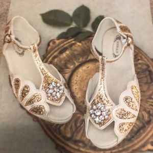 Joyfolie Mari in gold size 9